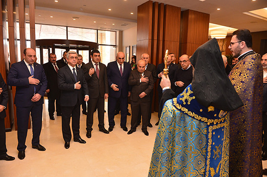 Серж Саргсян присутствовал на церемонии открытия гостиничного комплекса Ararat Resort в Цахкадзоре