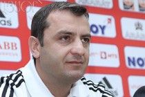 Head coach of Armenian football team resigns 
