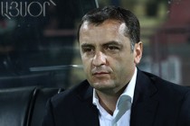 Vardan Minasyan recognized best football coach for 2013 
