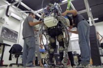 Paraplegic in robotic suit set to kick off World Cup