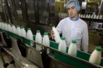 Белоруссия выставила России счета за молоко в долларах