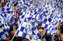 Football: Chelsea close to super striker talks