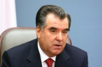 Парламент Таджикистана провозгласил президента Рахмона лидером нации