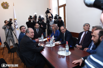 Արմեն Սարգսյանի և «Ելք» խմբակցության հանդիպումը մեկնարկել է
