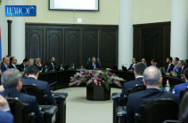 Парламент Армении созовет 22 октября внеочередное заседание