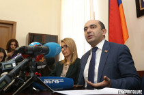 Парламентская оппозиция не будет втягиваться в антиконституционный процесс конституционного референдума – Марукян