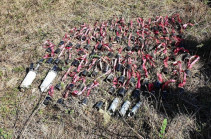 Только в Степанакерте обнаружено 673 неразорвавшихся ракетных и кассетных снарядов турецкого и израильского производства. Фото