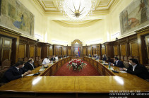 Никол Пашинян встречается с представителями внепарламентских партий
