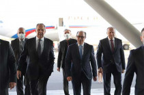 Russia’s FM Lavrov arrives in Yerevan (video)