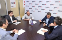 Robert Kocharyan meets with ex-PM Karapetyan, discusses upcoming programs