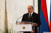 Президент Армении Армен Саркисян ушел в отставку