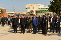 Араик Арутюнян и Бако Саакян почтили память жертв Геноцида армян