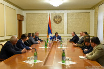 Араик Арутюнян встретился с членами парламентской фракции «Свободная Родина- Объединенный гражданский альянс»