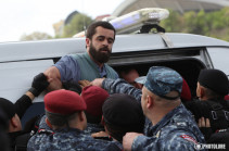 Полиция задержала в Ереване 40 участников акций протеста