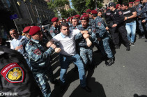 Полиция задержала в Ереване 6 участников акций гражданского неповиновения