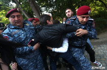Полиция задержала в Ереване 155 митингующих