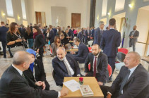 В Сети распространились фотографии со встречи Пашиняна, Алиева и Эрдогана в Праге