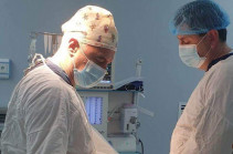 Վանաձորի բժիշկները լապարոսկոպիկ եղանակով  վիրահատել են օրգանների հայելային դասավորություն ունեցող պացիենտի