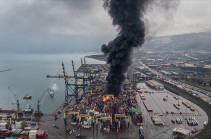 Այրվում է թուրքական Իսկենդերուն նավահանգիստը
