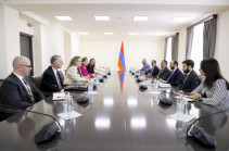 Армения привержена мирному процессу с Азербайджаном – Мирзоян