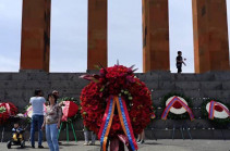 ՀՀ երրորդ նախագահ Սերժ Սարգսյանի անունից ծաղկեպսակ է դրվել Սարդարապատի հուշահամալիրում