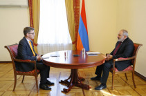 Никол Пашинян принял завершающего свою дипломатическую миссию в Армении посла Нидерландов