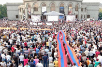 «Голос Армении»: Евросоюз «принял к сведению» позицию арцахцев и армянского общества