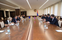 Сурен Папикян обсудил с Тойво Клааром и главой делегации ЕС ситуацию на армяно-азербайджанских границах