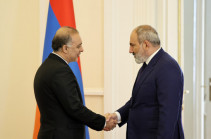 В сложившийся в регионе сложный период Армения и Иран должны поддерживать активную коммуникацию – Пашинян