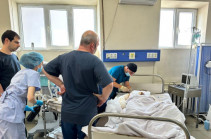 Ռազմական բժիշկ Սթիվ Ջեֆերիին հրավիրել են Հայաստան՝ Ստեփանակերտում տեղի ունեցած պայթյունից տուժածներին բուժօգնություն ցուցաբերելու