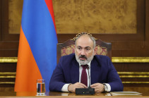 Пашинян пригласил Олафа Шольца посетить Армению