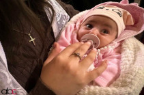 Елена, родившаяся в убежище Арцаха во время войны, крестилась вместе со 139 вынужденными переселенцами: Фото