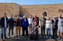 Бывший Латинский Патриарх Иерусалима посетил «Коровий сад», чтобы поддержать участников движения по защиту армянского квартала