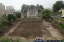 Азербайджан превратил в свалку исторические слои церкви XIX века Мегрецоц Сурб Аставацацин в Шуши