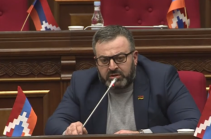 Депутат: Грузовики возвращаются с КПП "Верхний Ларс"