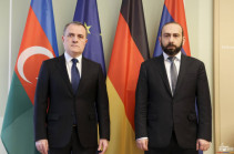 Мирзоян и Байрамов обсудили позиции по положениям проекта двустороннего соглашения, стороны согласились продолжить обсуждения по ряду открытых вопросов