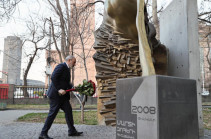 Никол Пашинян почтил память жертв событий 1 марта (Видео)