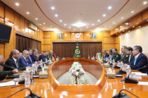 Состоялась встреча Сурена Папикяна с министром обороны и поддержки вооруженных сил Ирана Мохаммадом Реза Караи Аштиани