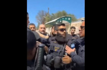 Խստորեն դատապարտում ենք Իսրայելի ոստիկանության վարքագիծը․ վերաբնակիչներին օգնում են  ապօրինաբար մուտք գործել  հայկական թաղամասում գտնվող «Կովերի պարտեզ», որ  հայերին դուրս մղեն (Տեսանյութ)