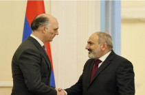 Британия ведет переговоры с Арменией и рядом других стран об отправке туда нелегалов