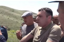 Ոստիկանները բերման ենթարկեցին Գերասիմ Վարդանյանին (Տեսանյութ)