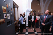 Գլխավոր դատախազի հրավերով՝ եվրոպական շուրջ տասը պետություններից և միջազգային կազմակերպություններից Հայաստան ժամանած պատվիրակներն այցելել են Մատենադարան
