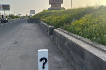 Զգուշացում՝  այսպես շարունակվելու դեպքում սահմանային սյուներ կտեղադրվեն նաև Երևանում (Լուսանկարներ)