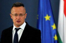 Глава МИД Венгрии: ЕС готовится к мировой войне