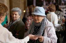 Ավինյանի հրավերով՝ 40 միայնակ տարեց և վետերան կանայք այսօր հրավիրված էին «Ժիզել» ներկայացմանը