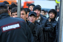Глава МВД России призвал усилить борьбу с выдачей мигрантам поддельных сертификатов