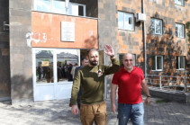 Нарек Самсонян и Вазген Сагателян: Мы желаем свободы нашим друзьям, которые сегодня находятся в тюрьме по политическим мотивам (Видео)