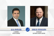 Ուկրաինայի Գերագույն ռադայի նախագահը զանգահարել է Ալեն Սիմոնյանին․ քննարկել են «անվտանգային իրավիճակը Հարավային Կովկասում և Ուկրաինայում», միջխորհրդարանական կապերն ընդլայնելու հնարավորությունները