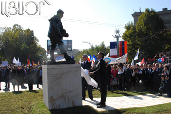 Երևանում բացվեց Օգյուստ Ռոդենի քանդակը
