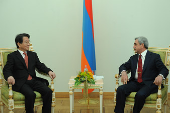 С. Саргсян принял новоназначенного посла Японии в Армении